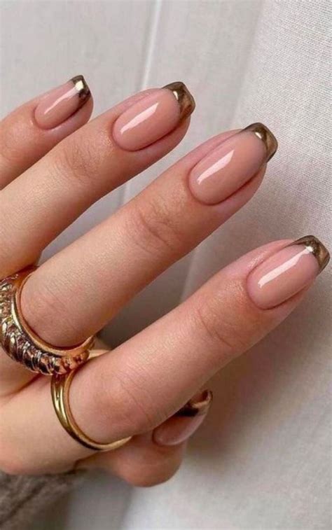 Uñas acrílicas cortas: 6 diseños sencillos y bonitos - Ser Zen