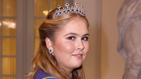 King Felipe of Spain's show-stopping gift to Princess Amalia of the ...