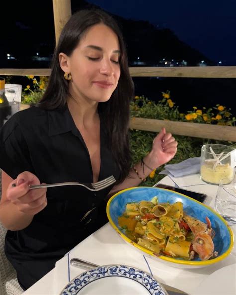 Tori Dean (@dean_victoria) • Instagram photos and videos