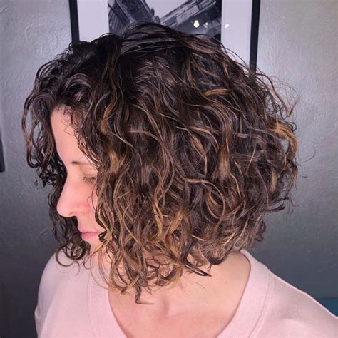 65 Different Versions of the Curly Bob Hairstyle | Bob haircut curly ...