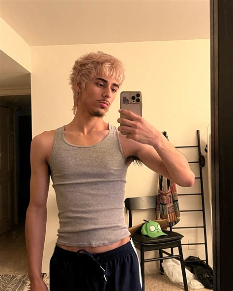 Julian Andrés Tello (@raccnoonz) • Instagram photos and videos