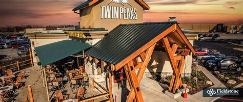 twin-peaks-restaurant