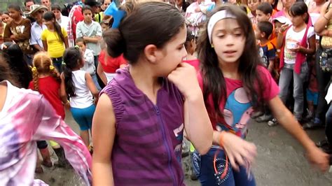 Concurso de baile niñas 001.MOV - YouTube