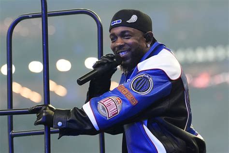 American Music Awards: Kendrick Lamar leads the pack with 10