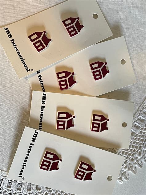 JHB Quilt Block or Stencil Style House Buttons Deep Red Color - Etsy