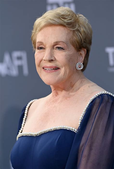 Julie Andrews's Instagram, Twitter & Facebook on IDCrawl