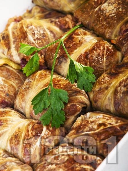 Постни зелеви сарми със стафиди | Recipes, Bulgarian recipes, Food