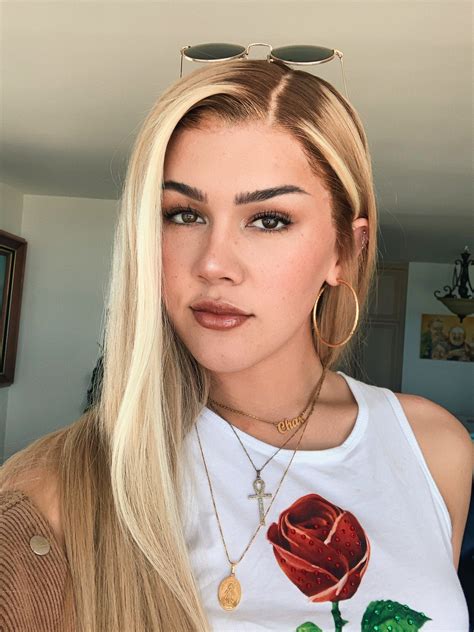 Daisy Taylor | Scrolller