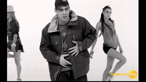 Ъпсурт - 3 в 1 [Official HD Video] - YouTube