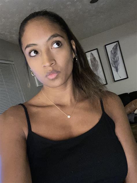 Italian/Colombian 😎 : r/MixedRaceGirls