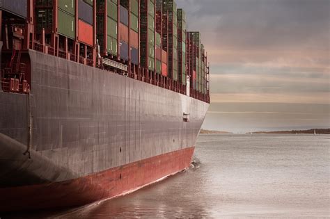 container ship port  photo  pixabay
