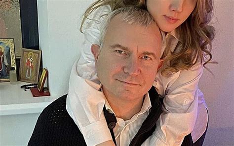 Гранату кинули в будинок запорізького політика: постраждала його ...