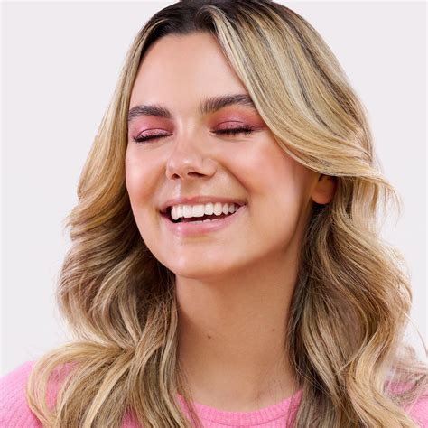 essence Blooming Wings eyeshadow palette Bloom Like A Butterfly online ...