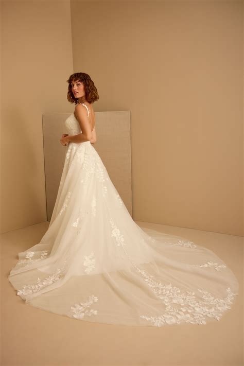 Blushing Dress | Vow'd Weddings