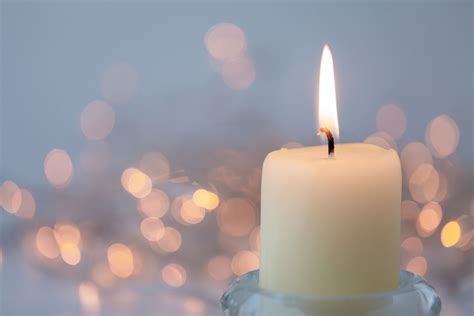 14 Interesting Candle Color Meanings (With Pictures) – Hello-Fearless