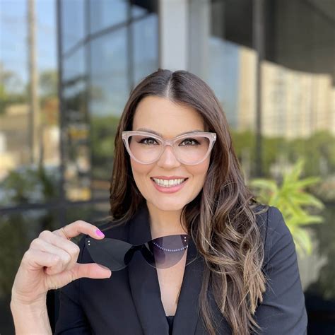 Óculos 2 em 1, Óculos de Sol e de Grau juntos! Em até 12x Sem Juros!