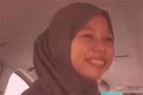 HOT! Link Video Viral Erin Bugis di Dalam Mobil Brio, Netizen Langsung ...