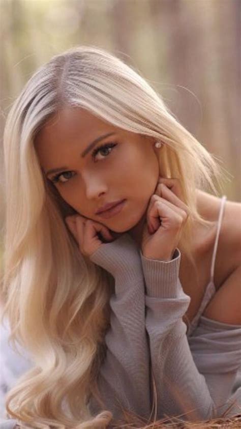 Photo Inspiration: AirBrush App | Blonde beauty, Girl face, Blonde girl