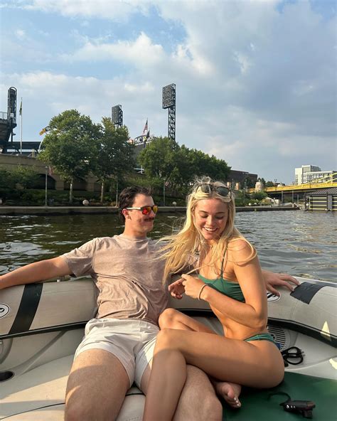 Livvy Dunne & Fapello: The Behind-the-Scenes Truth Revealed Image 20