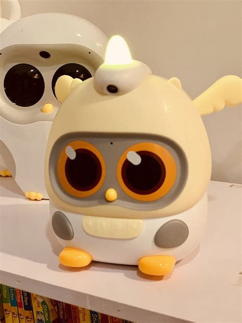 Review of Luka Mini vs Original Luka Reading Companion - Lah Lah Banana