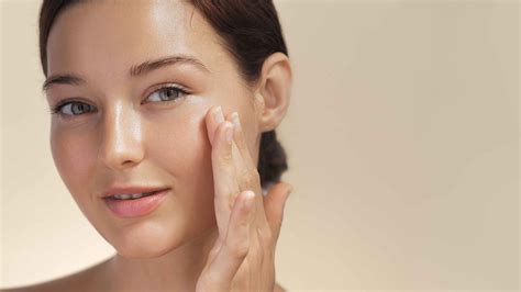 simple night skincare routine for acne prone skin 1