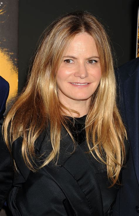 Jennifer Jason Leigh