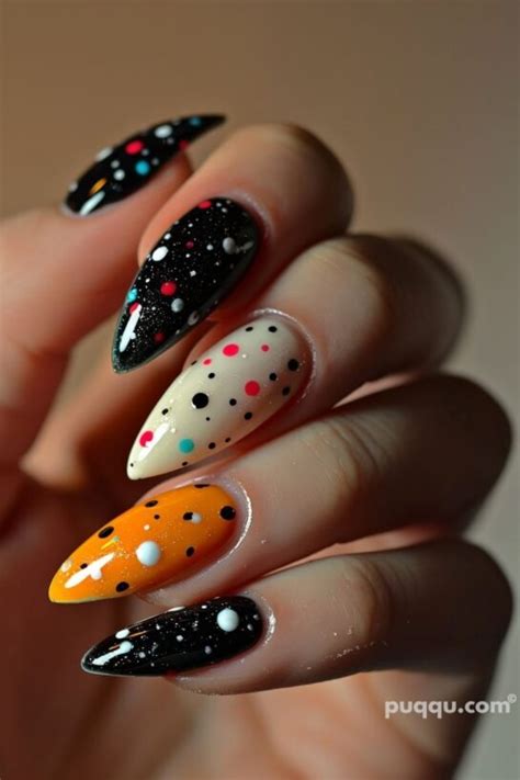 Polka Dot Nail Designs: Adding Playful Elegance to Your Style - Puqqu