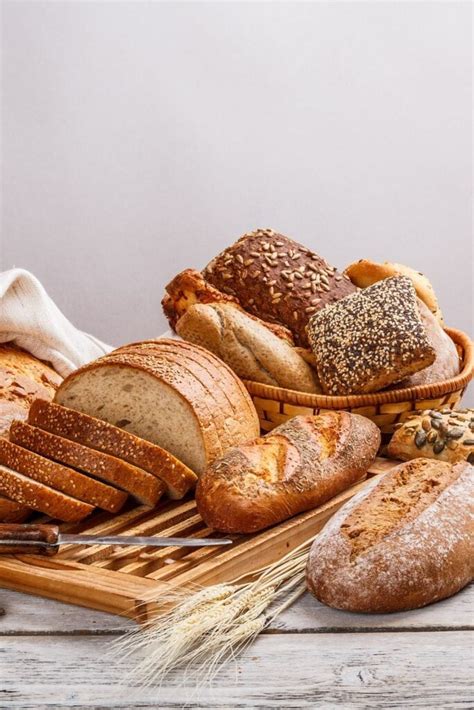 25 Types of Bread (Different Kinds From Around the World) - Insanely Good