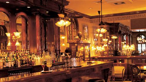 Arnaud's French 75 – Bar Review | Condé Nast Traveler