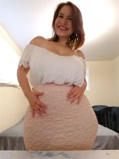 Mal Malloy Lil Cow Outfit | Movies and Videos