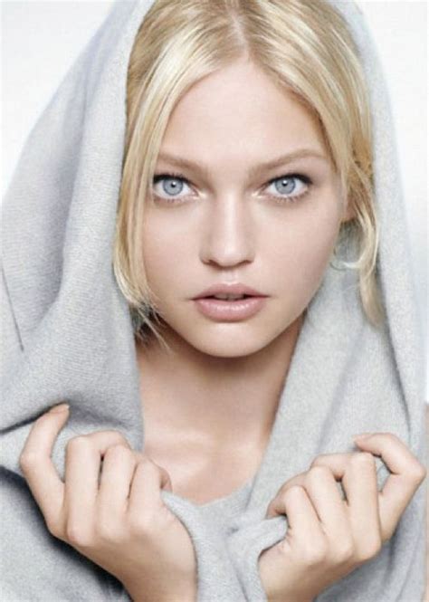 Natural Beauty Sasha Pivovarova! - Barnorama