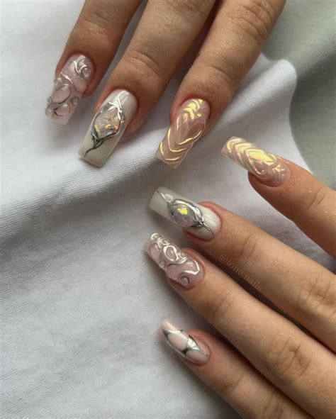 МАНИКЮР ️НАРАЩИВАНИЕ ️ СПБ on Instagram | Дизайнерские ногти, Сиреневые ...