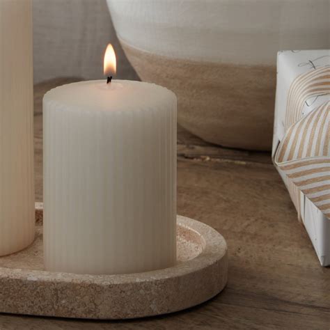 Set of 2 Ivory Ribbed Pillar Candles