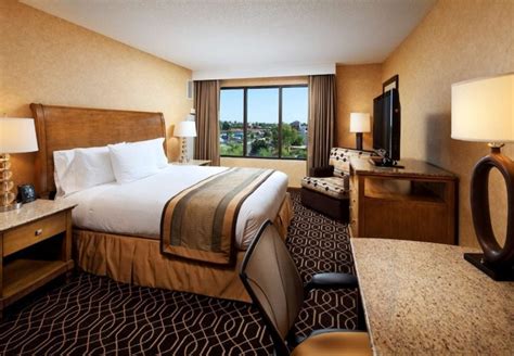 The 5 Best Hotels In Anaheim, CA | CuddlyNest