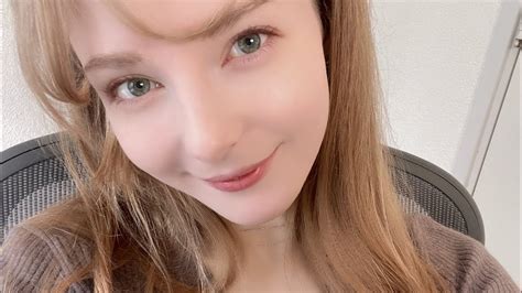 お久しぶりです ～ It's been a while ！[Ella Freya Livestream] - YouTube