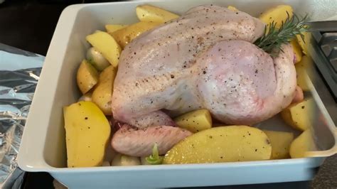 При какой температуре и сколько времени запекать курицу в духовке ...