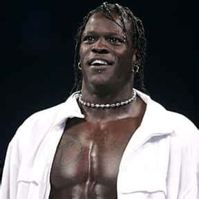 Best Black Wrestlers | List of African Americans in the WWE