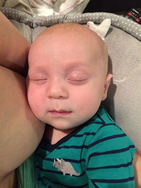 The breastfeeding while sick myth that most people still believe 25