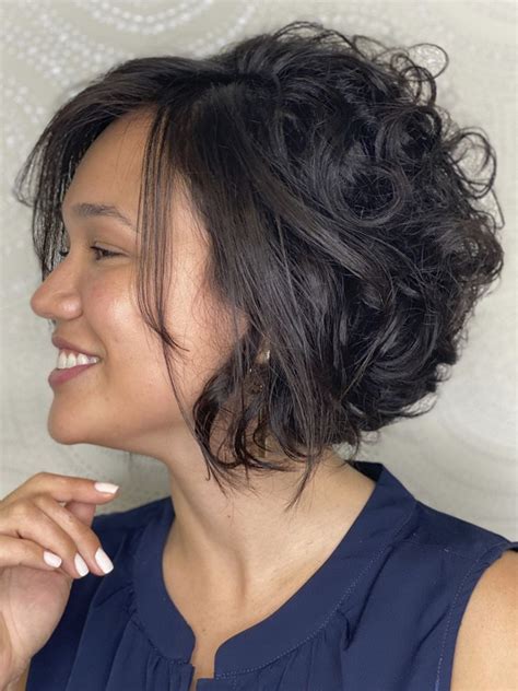Corte Em U Curto - CORTE CURTO FEMININO EM U: Estilos Modernos (Para Inspirar)