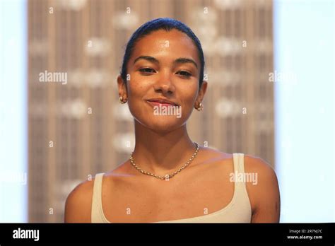 olivia dean album  res stock photography  images alamy