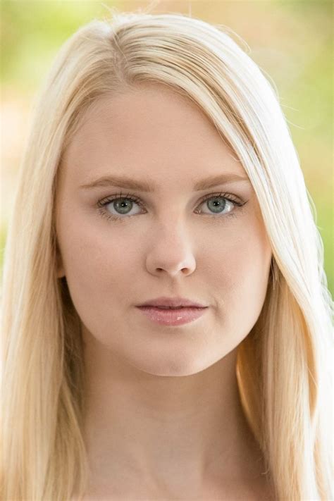 Lily Rader | #She Likes Fashion
