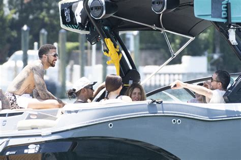 Shakira hangs with Lewis Hamilton amid Tom Cruise rumors