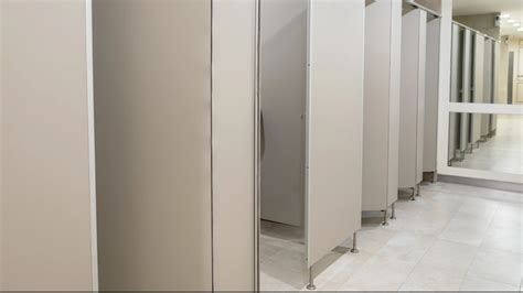 People Pooping In Public