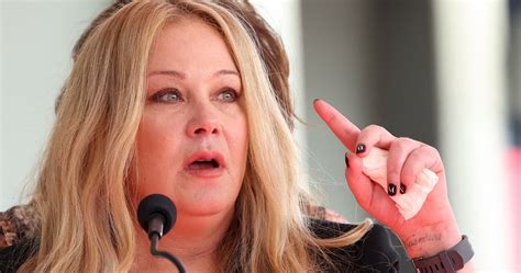 So schlecht geht es Christina Applegate wirklich