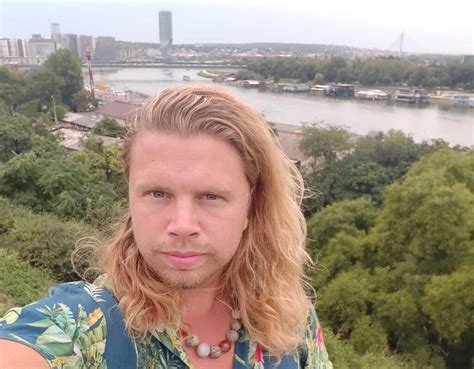Ставшему отцом 600 детей "сперминатору" из Нидерландов суд приказал ...