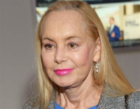 Нити установлены неправильно: пластический хирург рассказала, почему ...