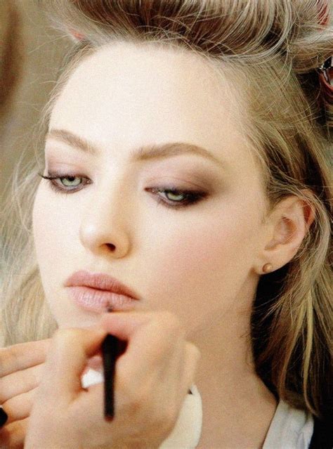 Amanda Seyfried Source | Amanda seyfried, Eye makeup, Wedding makeup