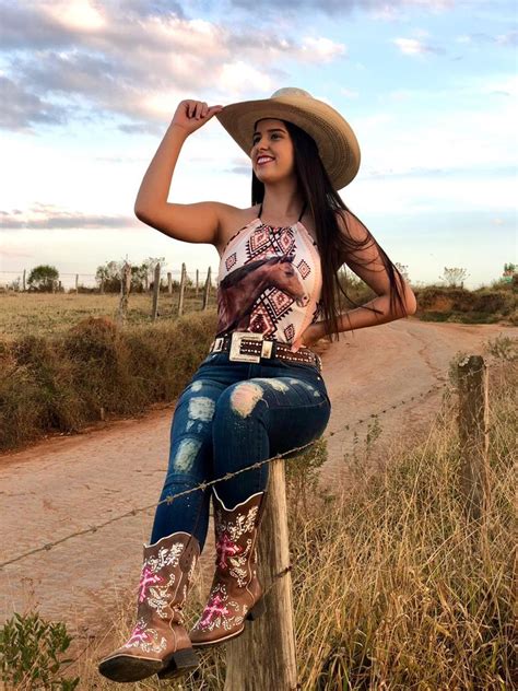 Qual O Feminino De Cowboy - Pin de Ale de Paula em Look Country | Looks country feminino, Estilo ...