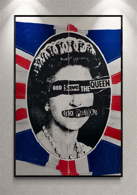 Sex Pistols – God Save the Queen – Maad Shirts