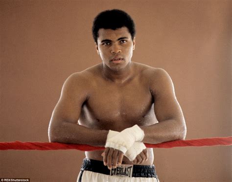 Muhammad Ali's hometown says goodbye after the boxer dies aged 74 ...